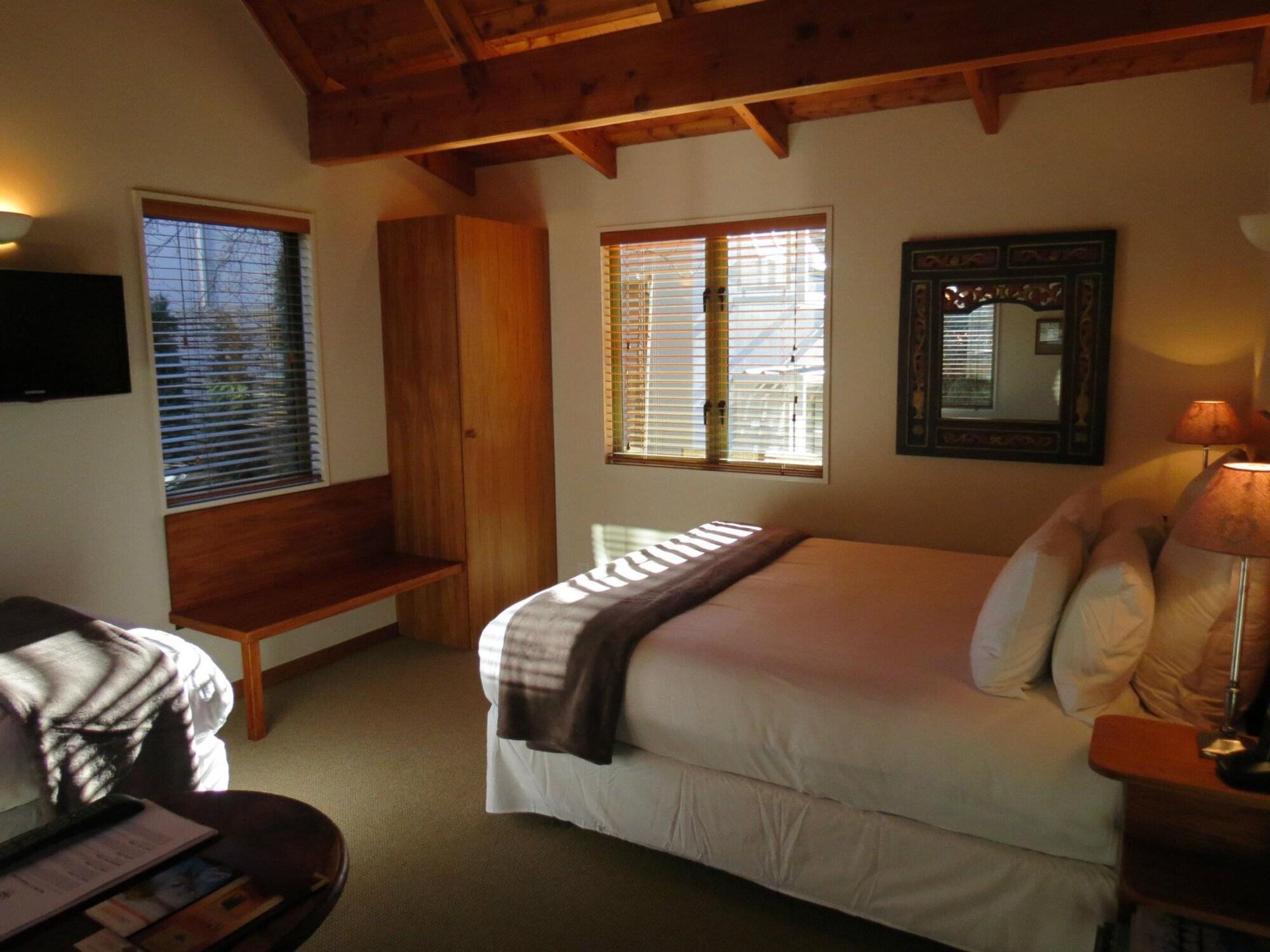 Te Wanaka Lodge מראה חיצוני תמונה