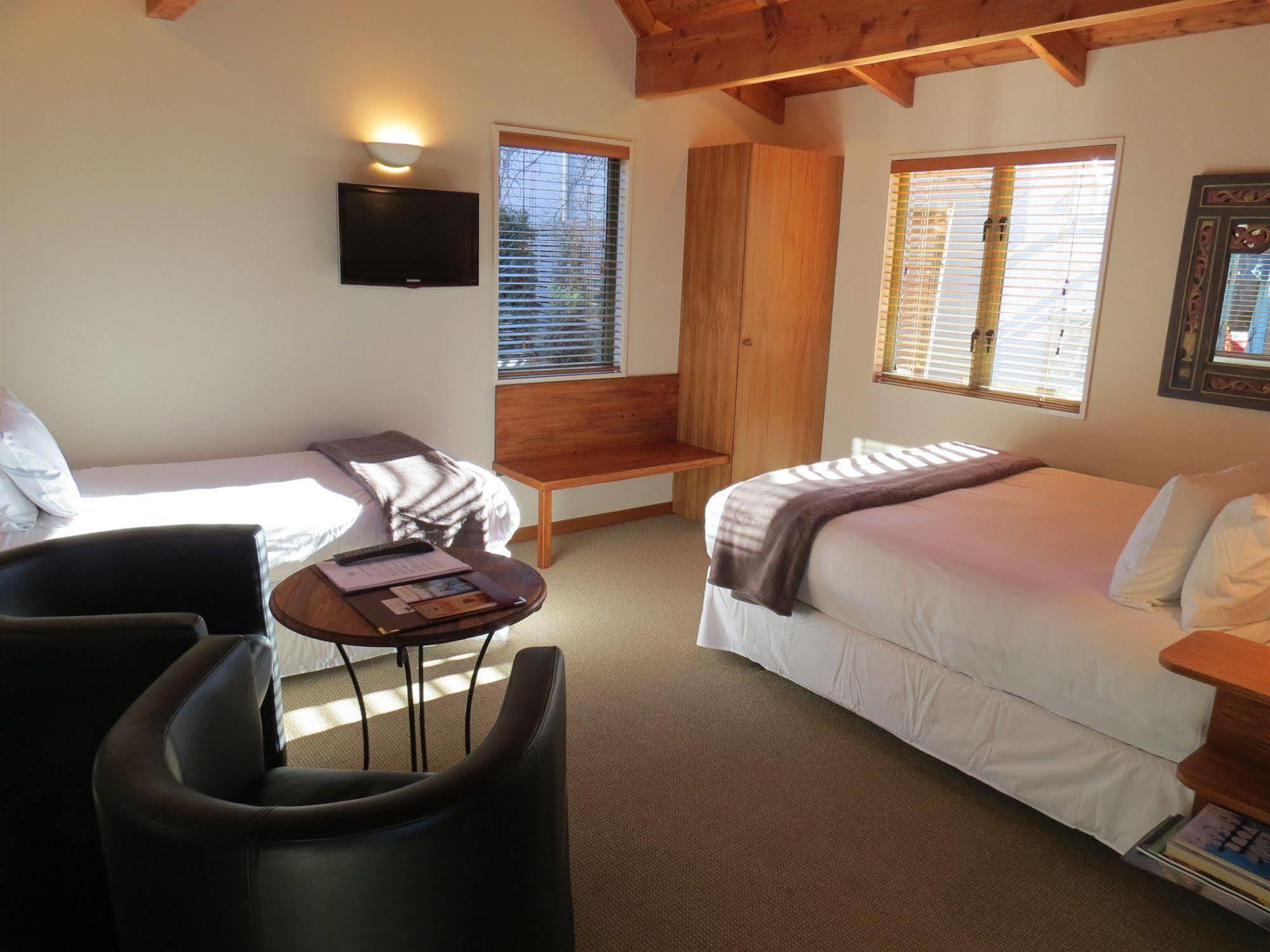 Te Wanaka Lodge מראה חיצוני תמונה